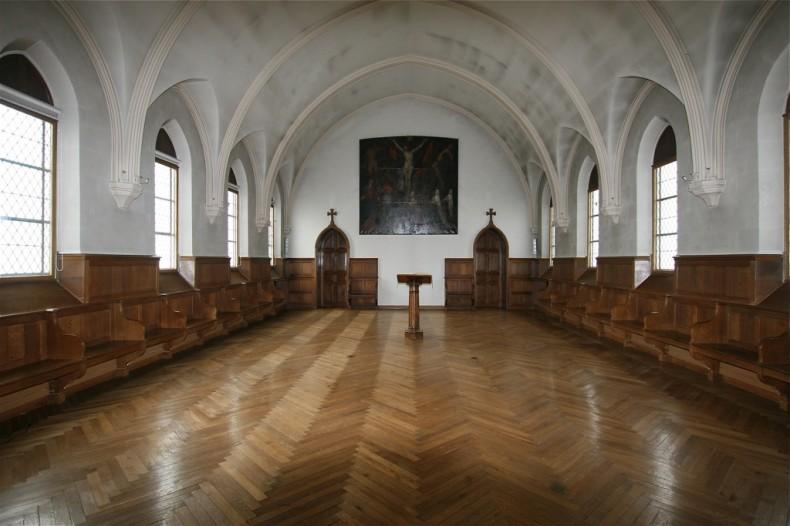 Former monastery with park