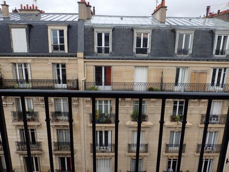 Paris 10è Apartment T2 to renovate