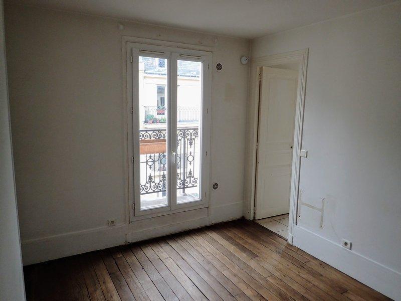 Bright Apartment 26m2 Paris 10th