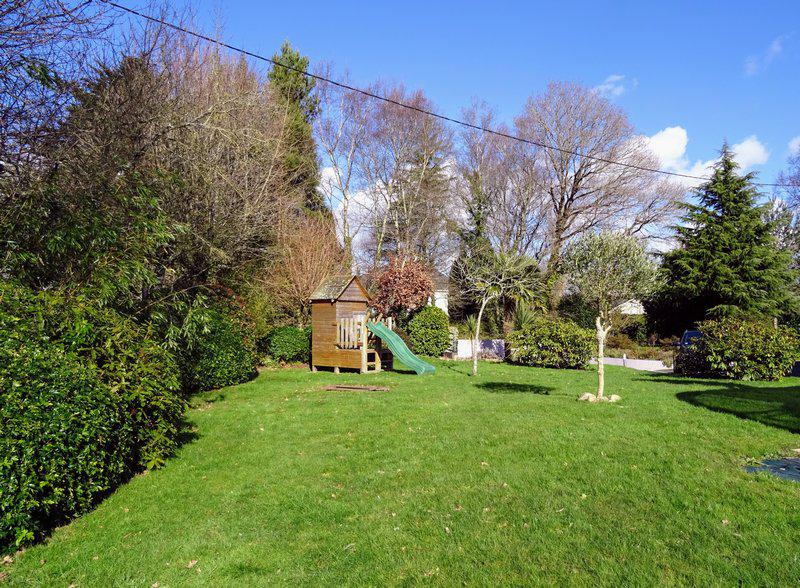 House 3ch, indoor pool, garden