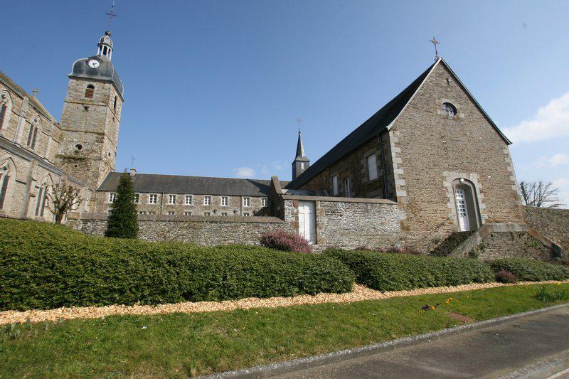 Property outbuildings next Mt-Saint-Michel