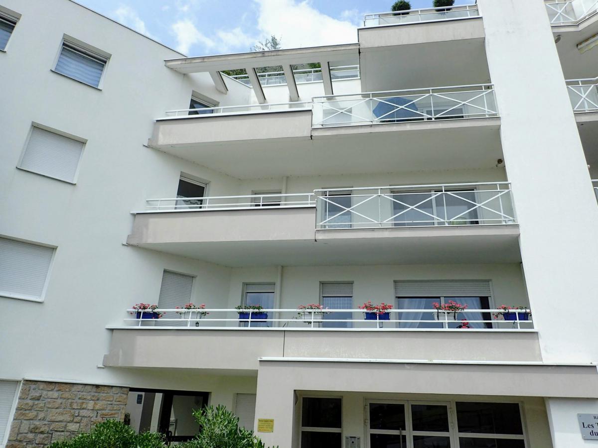 Apartment 3 rooms cellar balcony