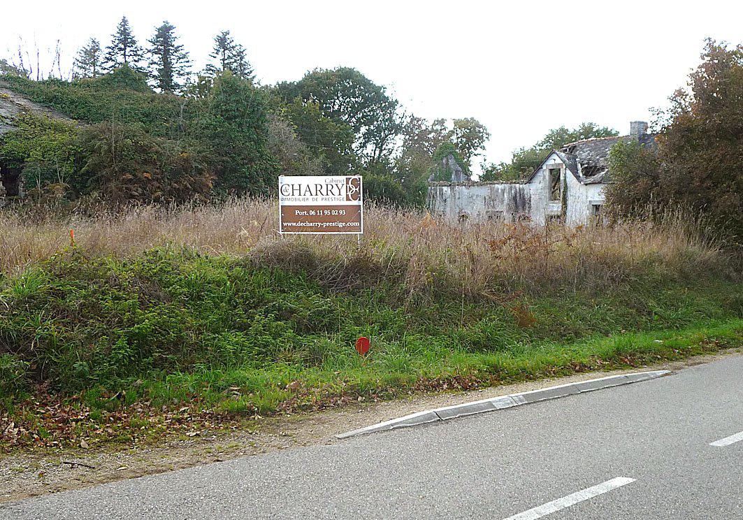 Old houses to renovate Brangoulo hamlet