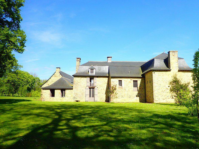 Manor property seventeenth c. park 2,7Ha 