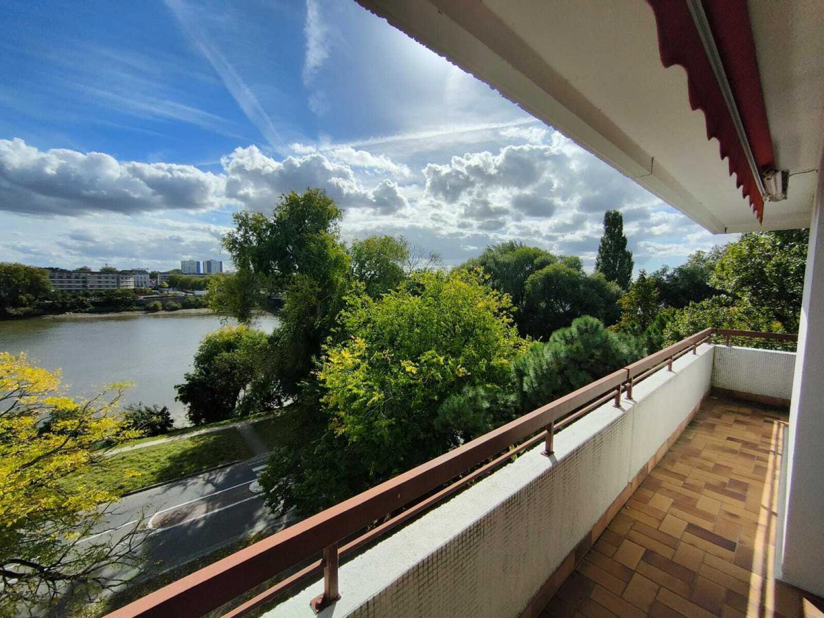  Flat with view, balconies 2 rooms parking