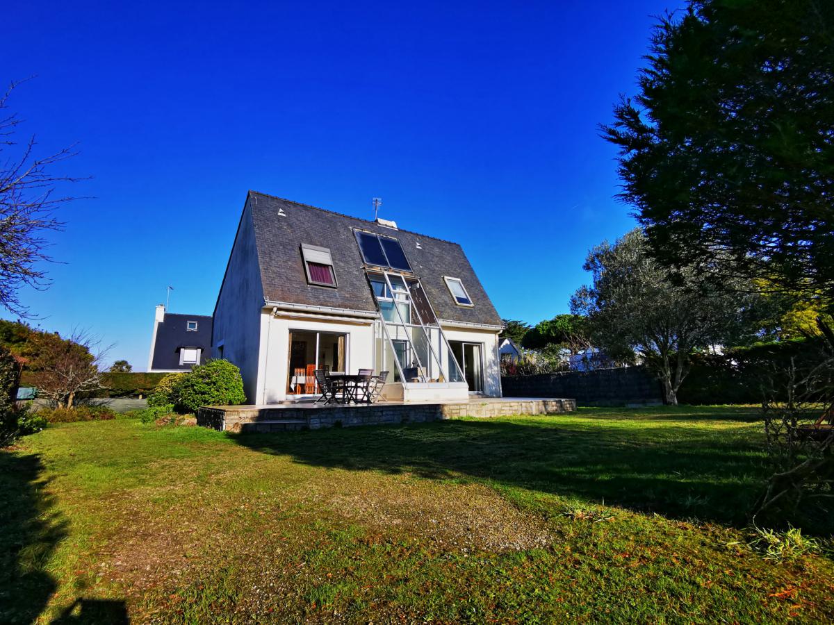 Quiberon house near the beach in a quiet area