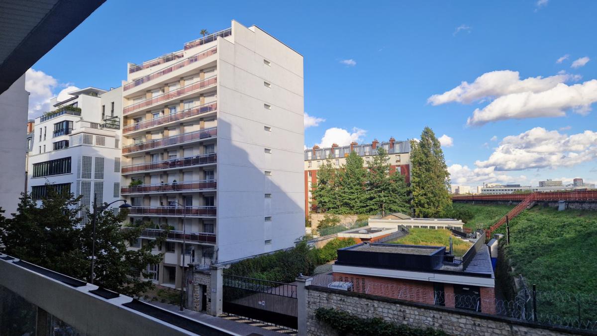 Petit-Montrouge appartement 69m2 rénové cave parking Paris