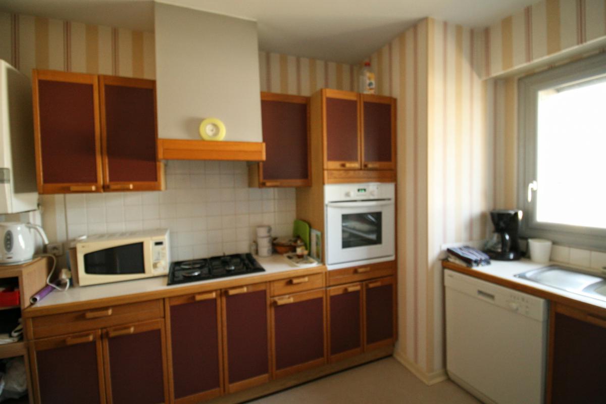 Saint-Félix Terrace apartment 3 bedrooms cellar garage