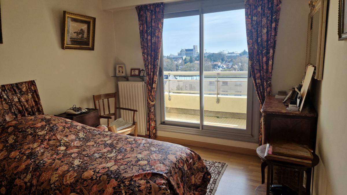 Saint-Félix Terrace apartment 3 bedrooms cellar garage