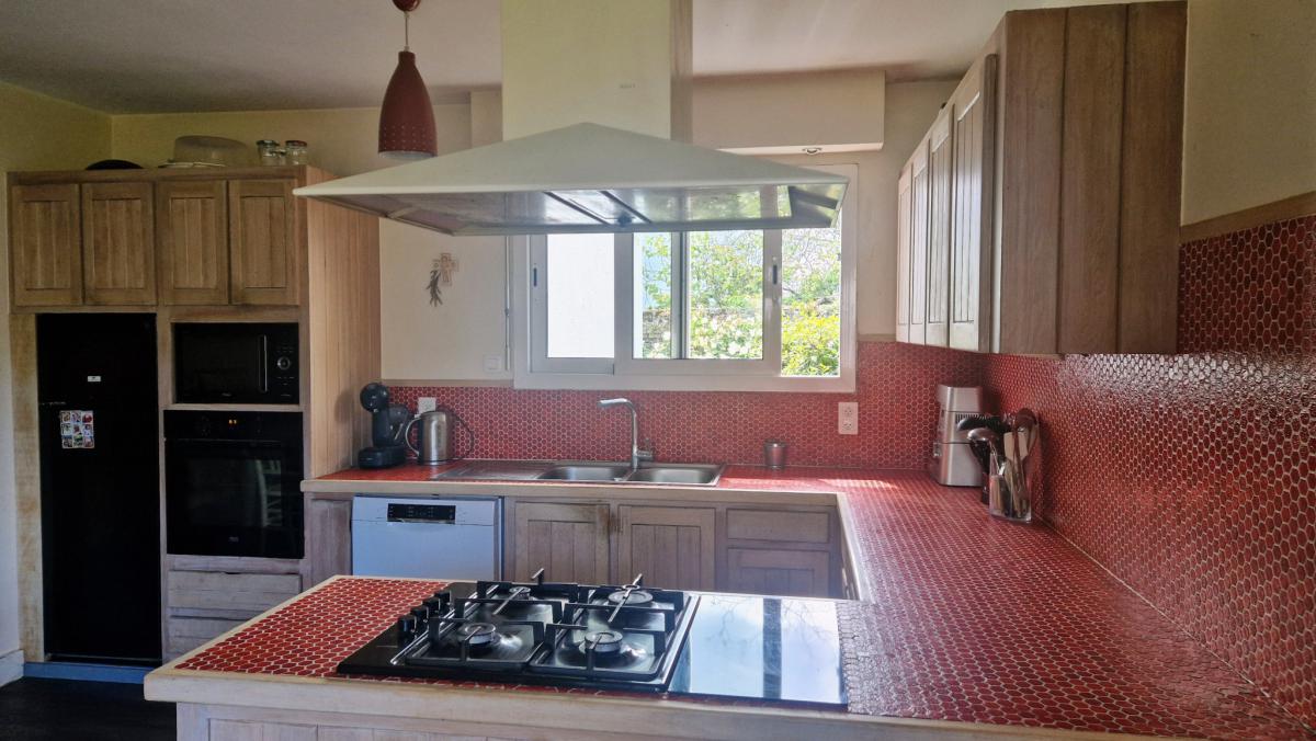Exclusive downtown house and outbuildings