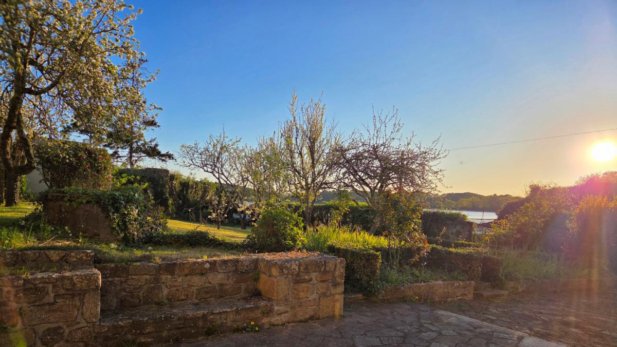 Vue mer sur le Golfe maison ancienne 4 ch jardin terrasse