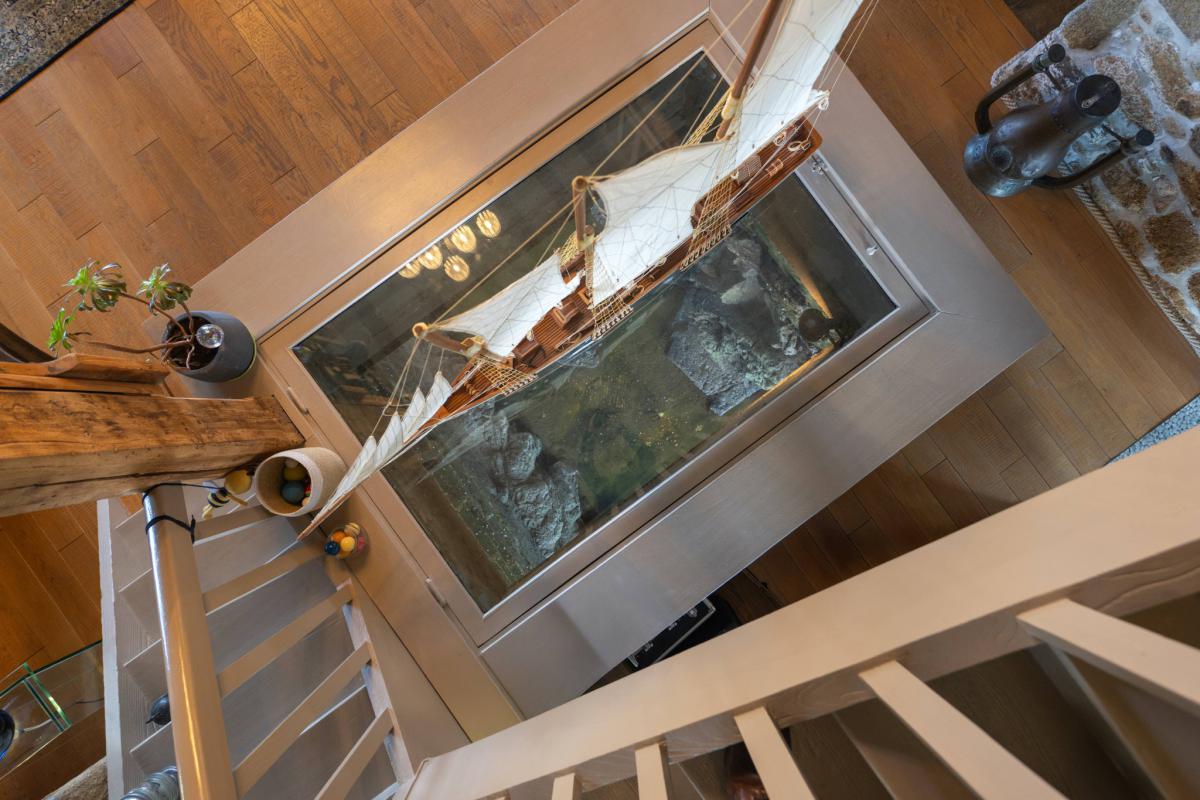 Unique property with breathtaking views of the river towards the