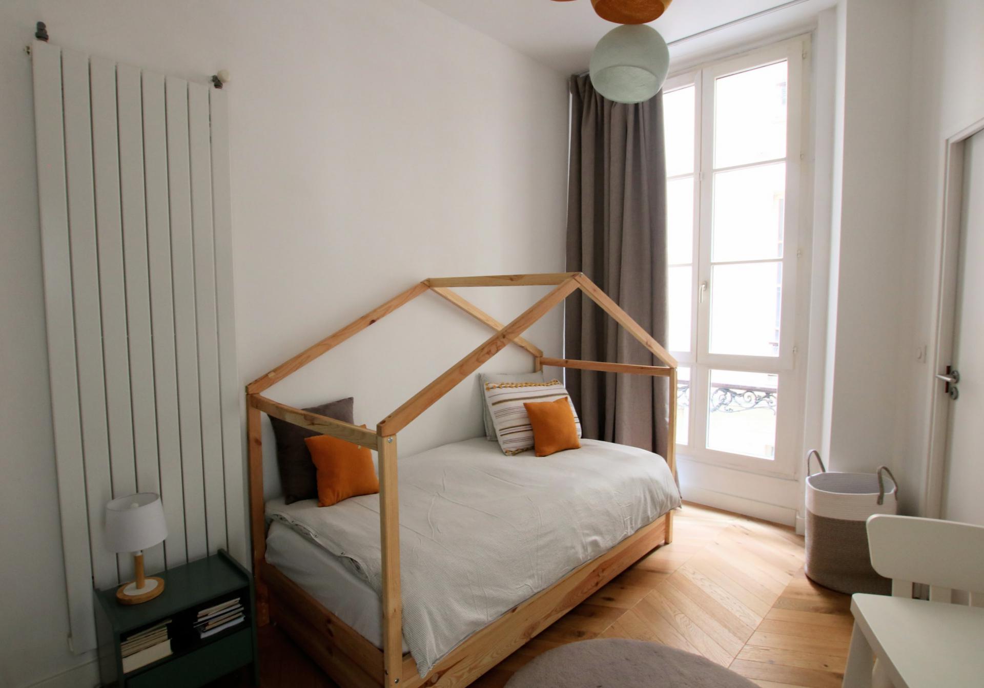Luxury apartment with balcony, 3 bedrooms + en-suite bathrooms