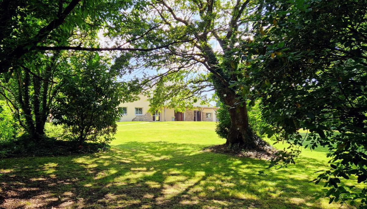 Vannes countryside property wedding receptions 