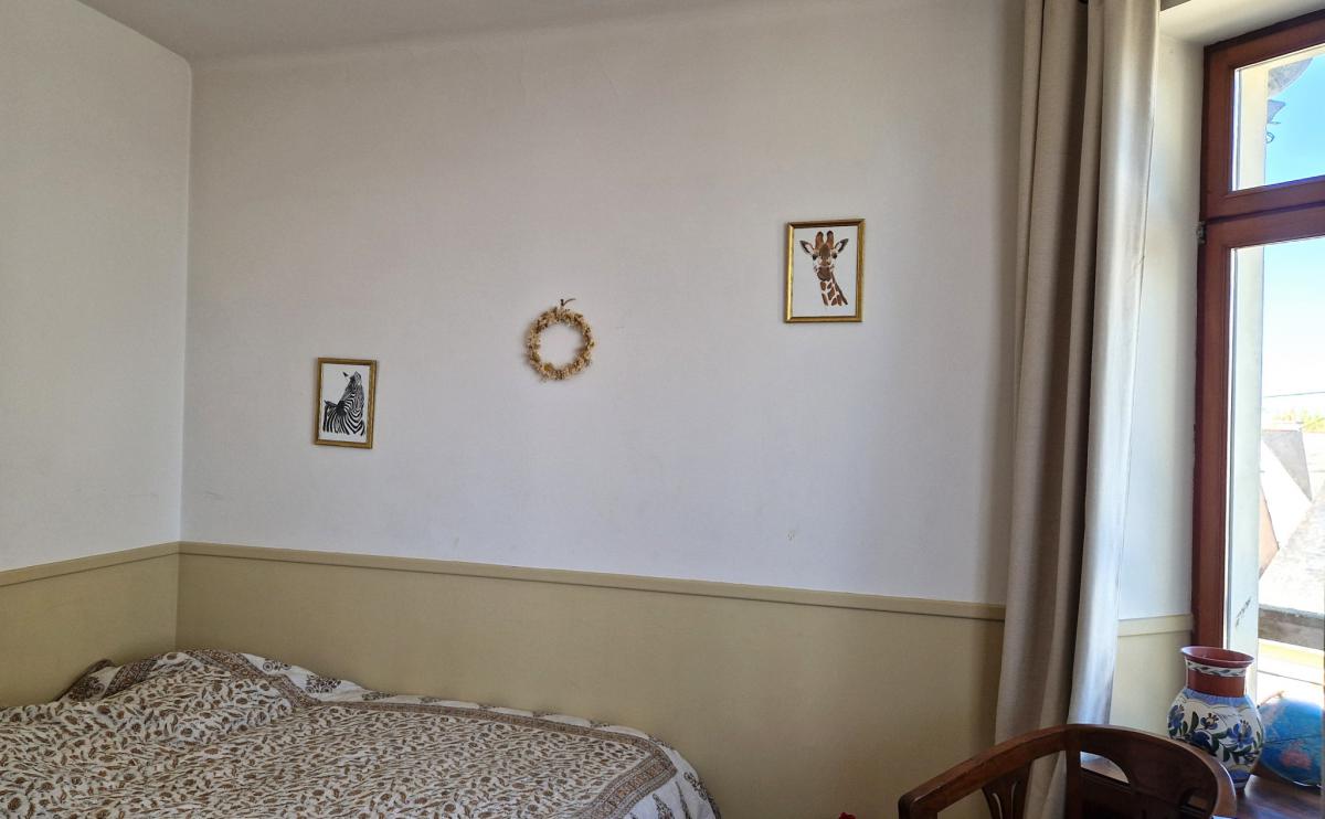 Sought-after neighborhood, quiet family home with garden and gar