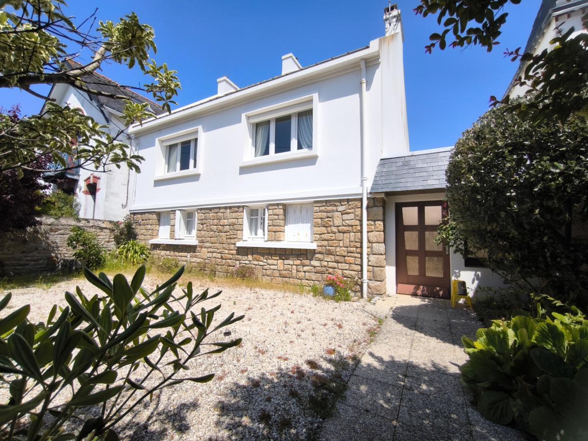 Quiberon – Quiet Neighborhood, Just 300m from the Beach and Sh