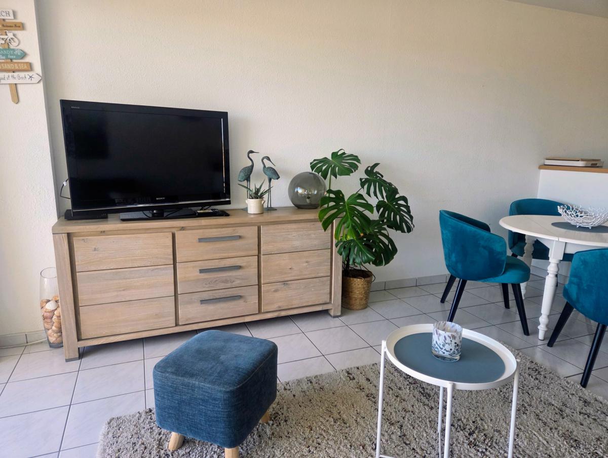 1-bedroom apartment with terrace small garden cellar garage