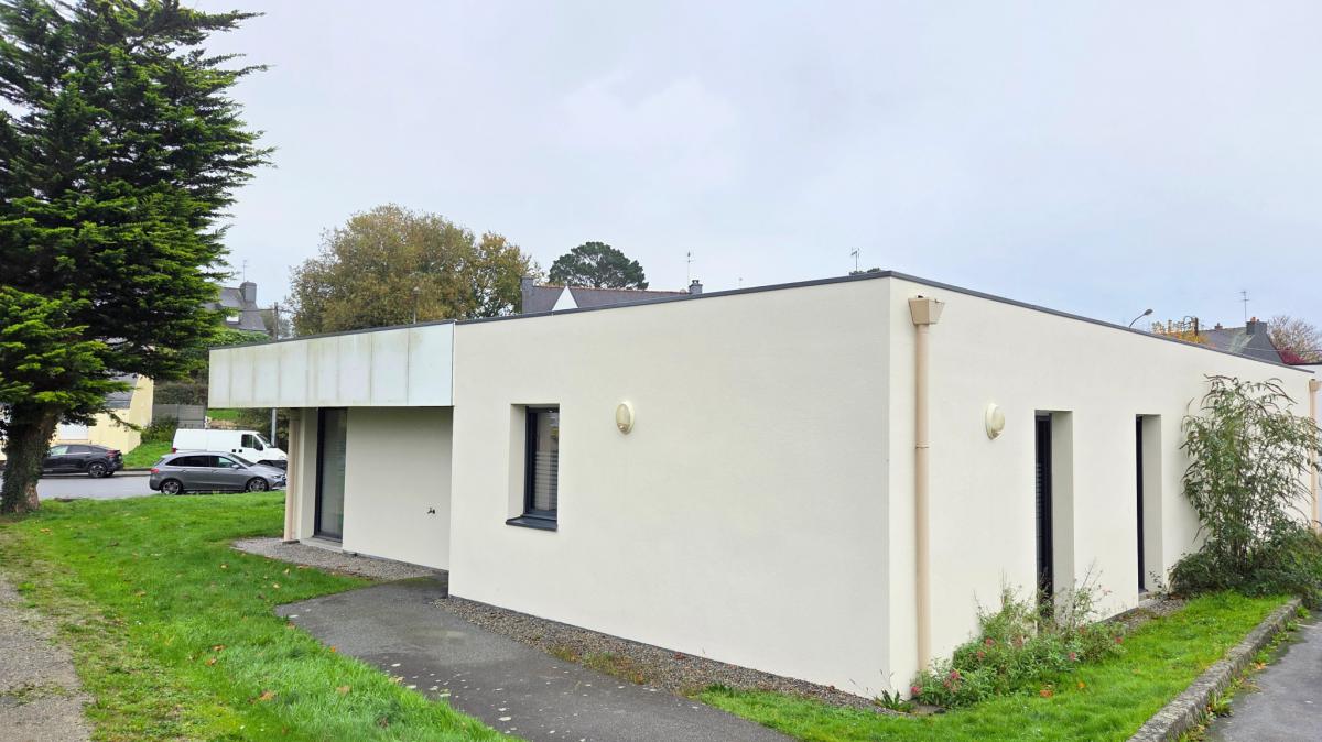 Centre-ville maison plain pied PMR + jardin 