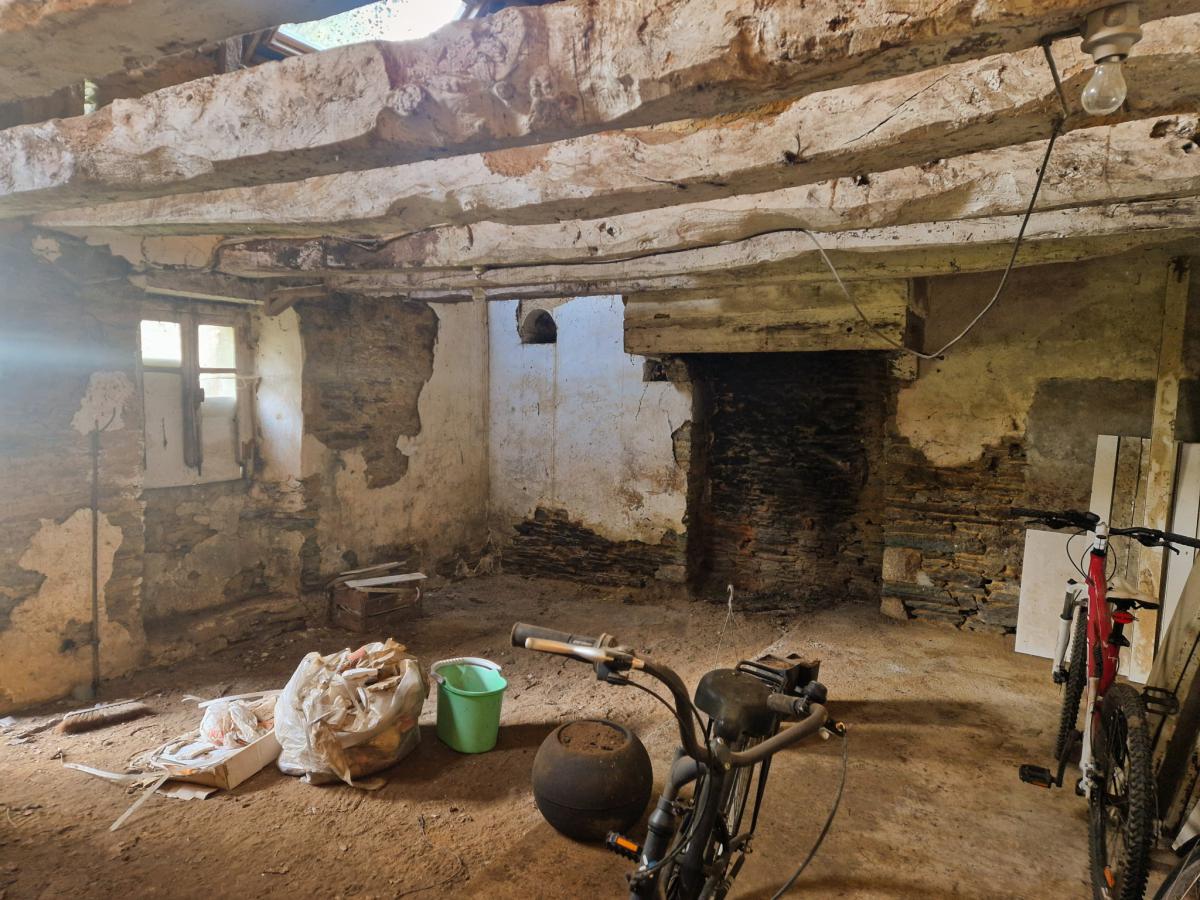 Campagne longère et dépendances possible gîte 