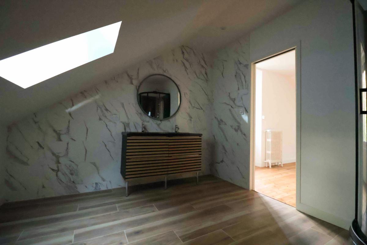 Town center Canclaux, renovated 1930s house with 5 bedrooms, gar