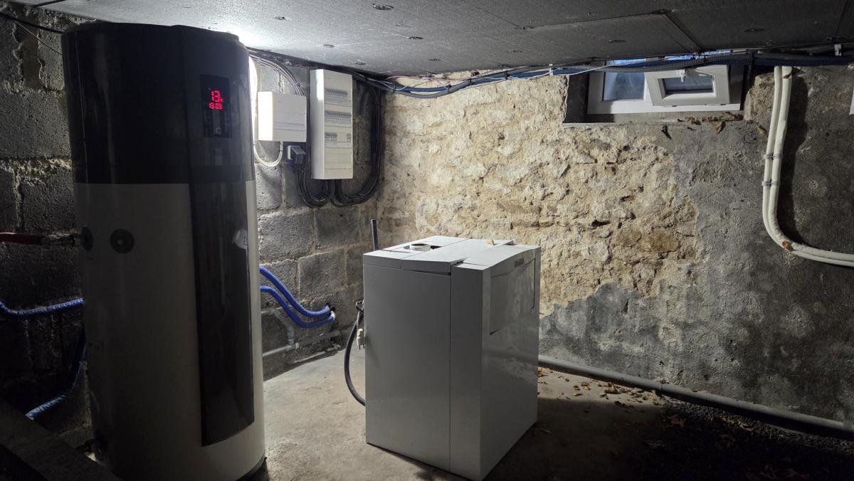 Town center Canclaux, renovated 1930s house with 5 bedrooms, gar