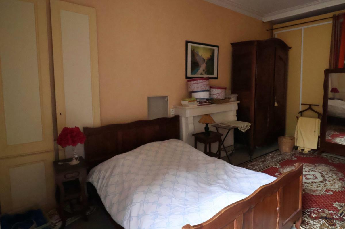 Centre-ville historique appartement ancien 2 ch 