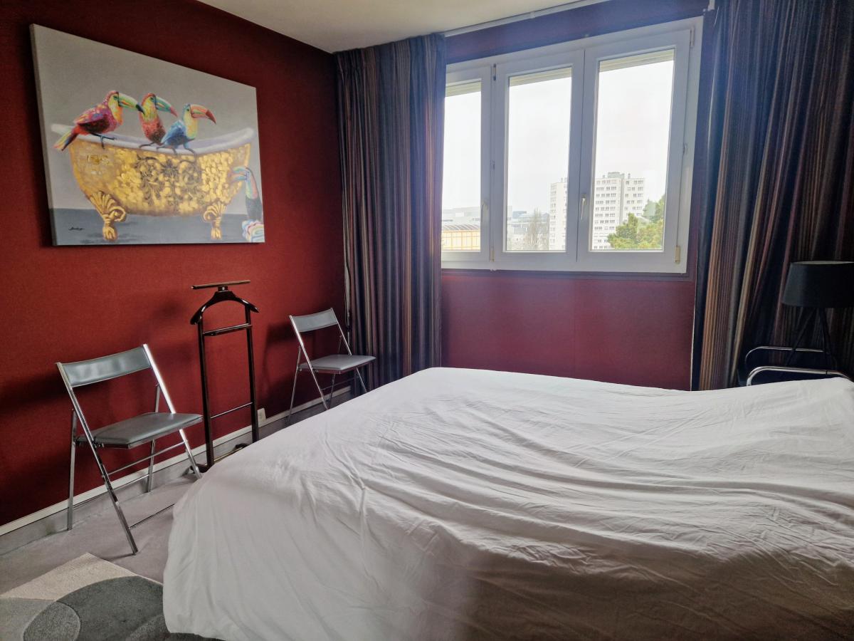 Apartment with balcony and terrace overlooking the Loire River +