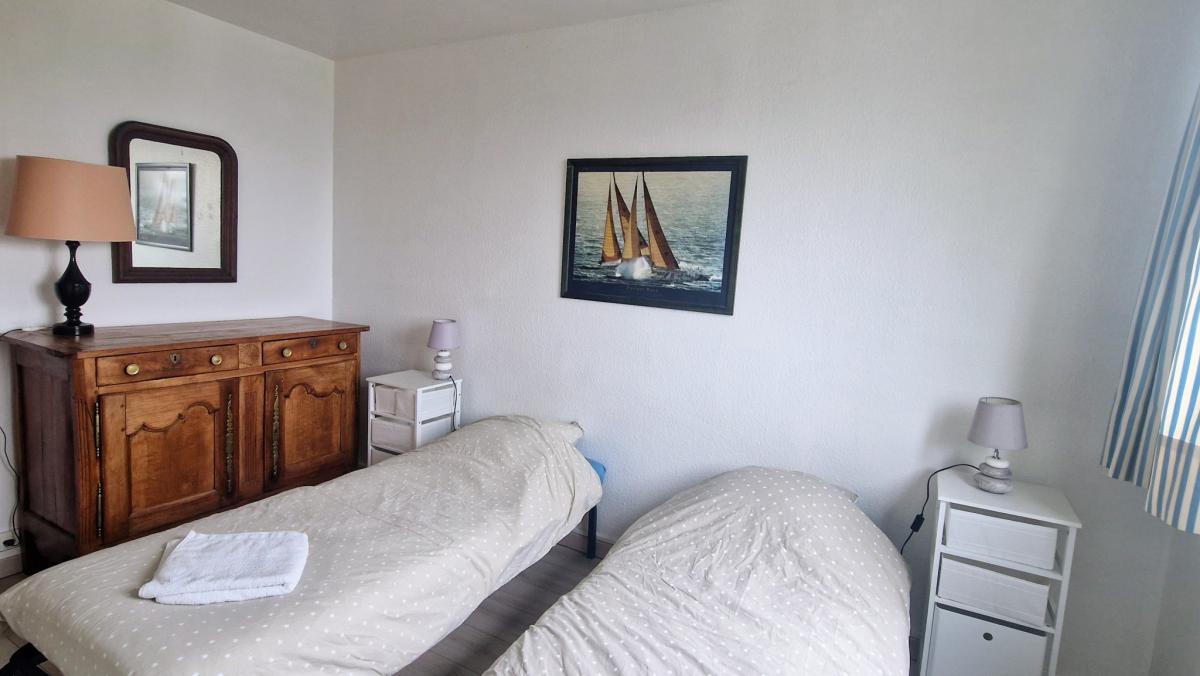 Apartment with balcony and terrace overlooking the Loire River +