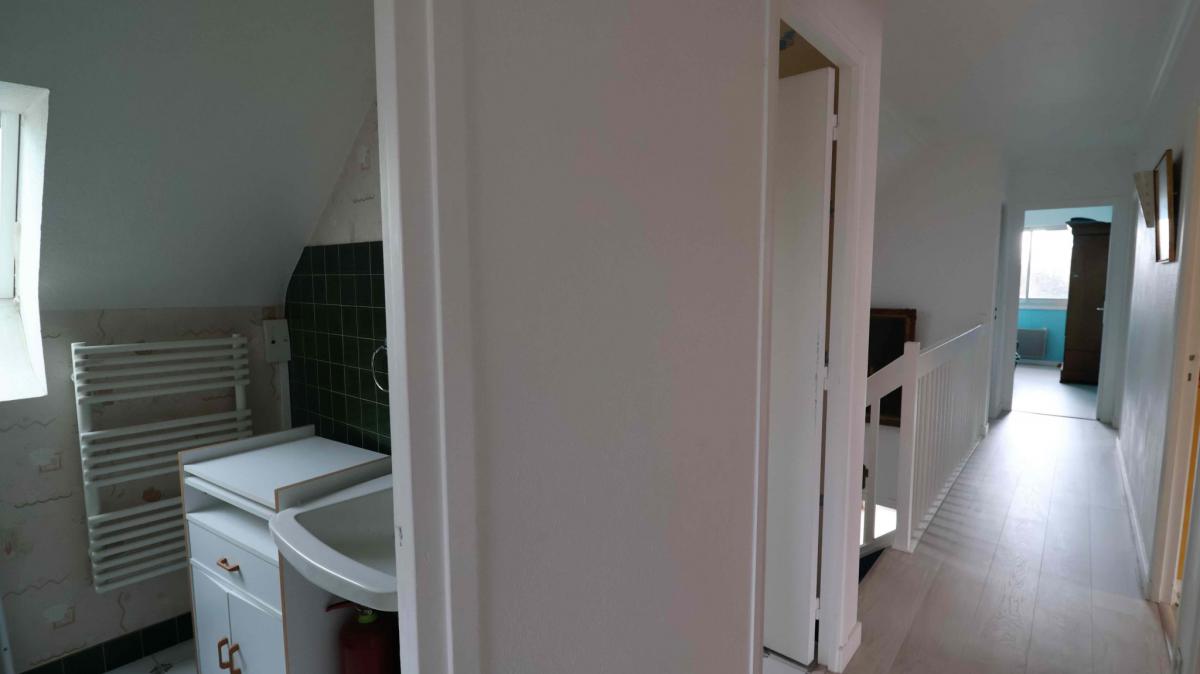 Madeleine house with 6 bedrooms + office, garden, terrace, cella