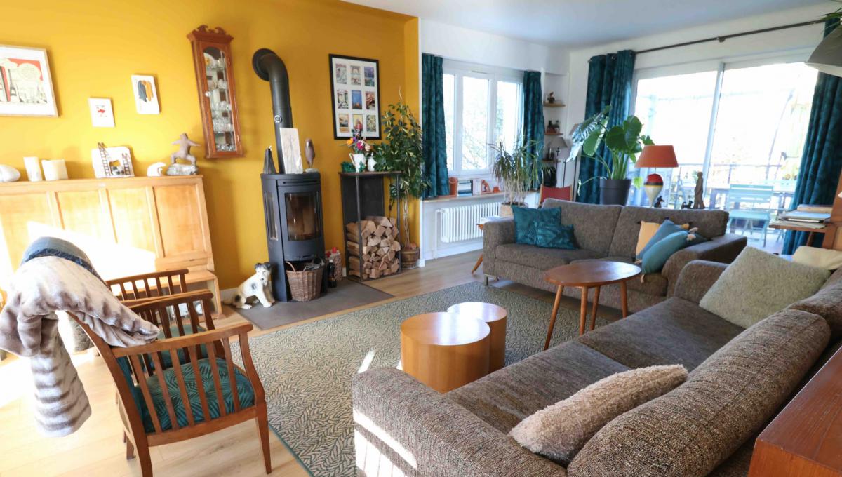 Maison rénovée 4 ch bureau jardin garage dépendances