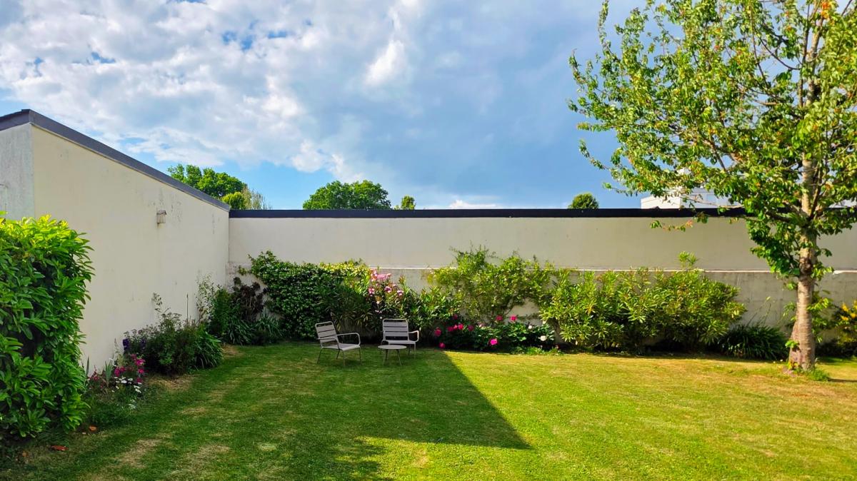 Exclusivité Maison rénovée 5 ch 3 bains jardin garage 