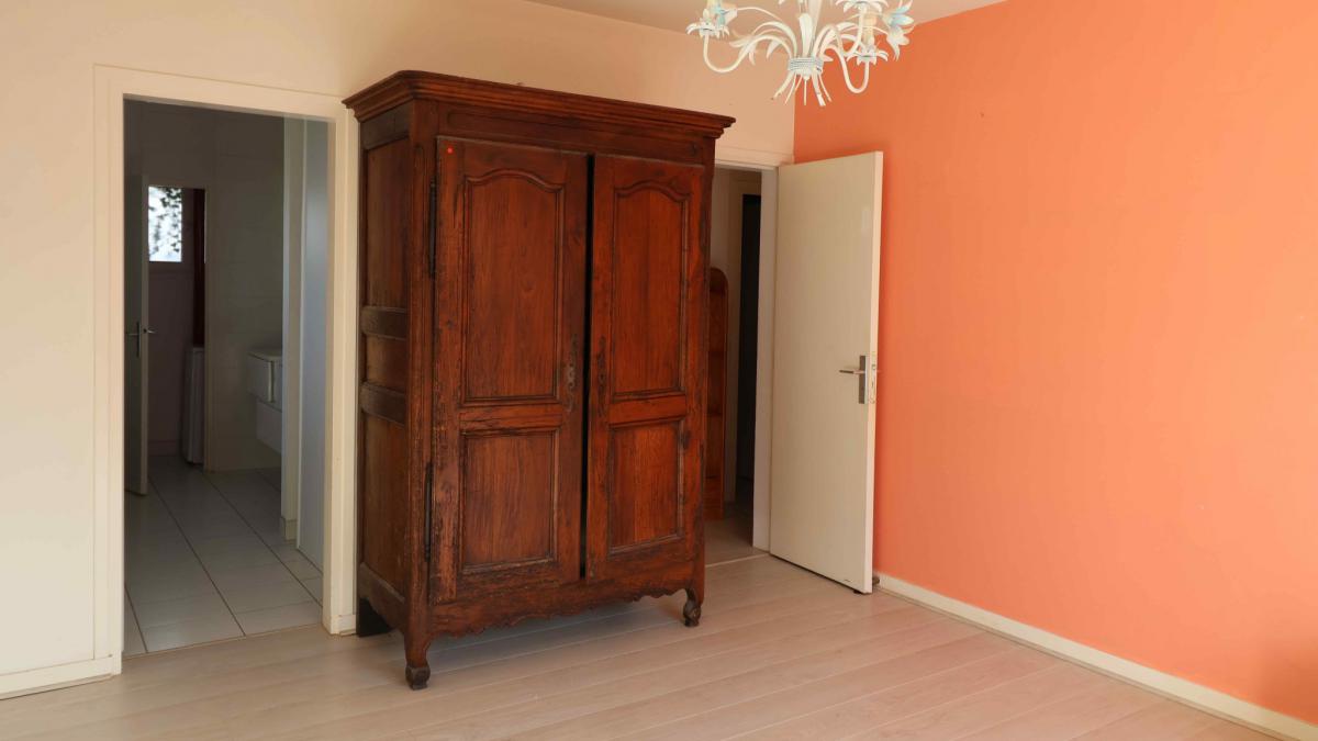 La Madeleine house with 7 bedrooms, garden and garage 