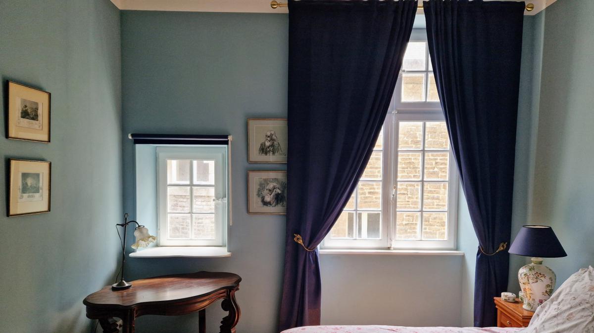 Intra-muros appartement rénové 3 ch + caves 