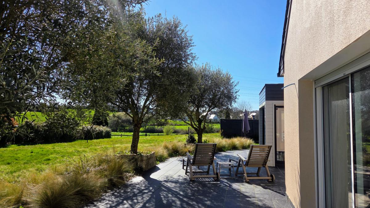 Maison contemporaine 5 ch jardin terrasse garage double