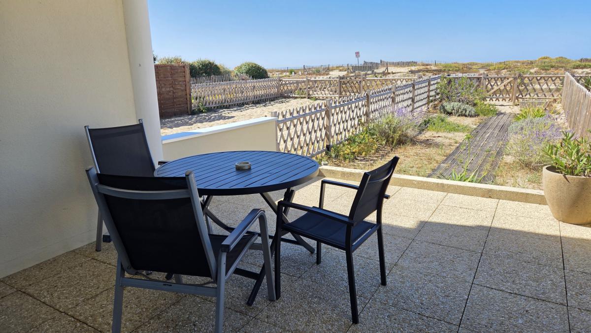 Appartement 1 ch terrasse jardinet cave garage 