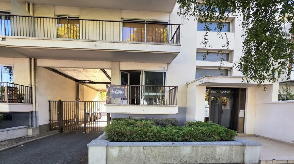 Appartement T2 balcon terrasse + cave