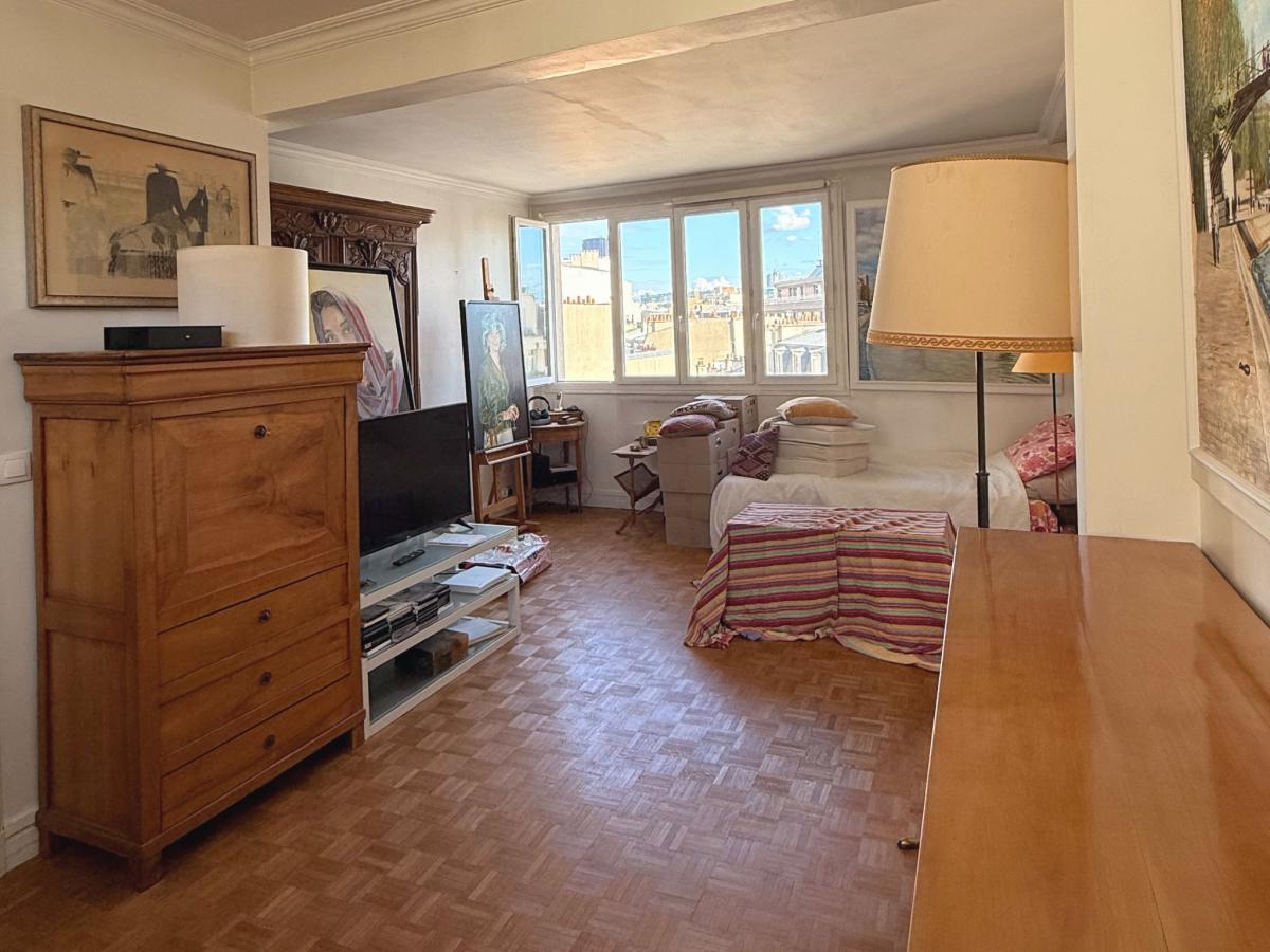 Appartement T2 dernier étage cave + parking 