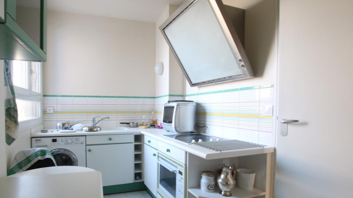 Appartement T2 dernier étage cave + parking 