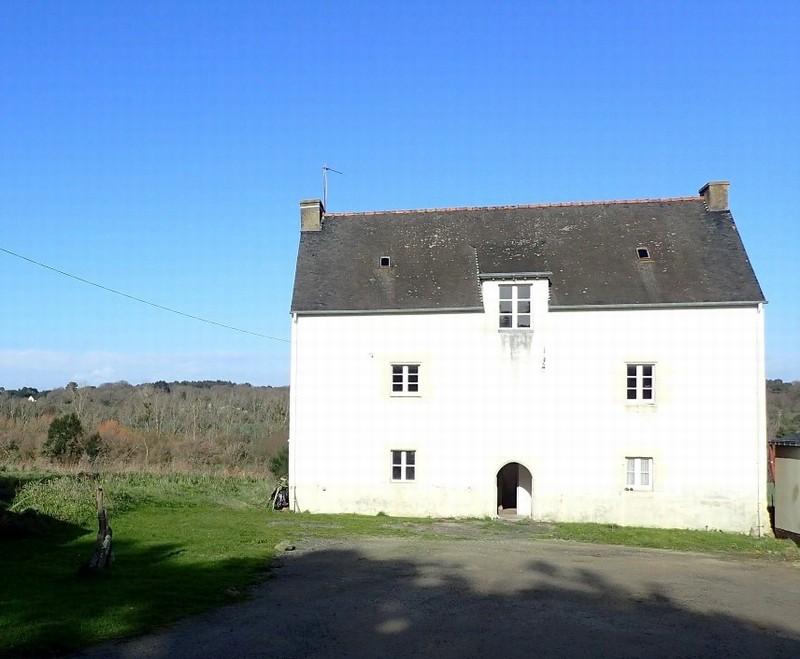 Maison ancienne à rénover et grand terrain - VENDU