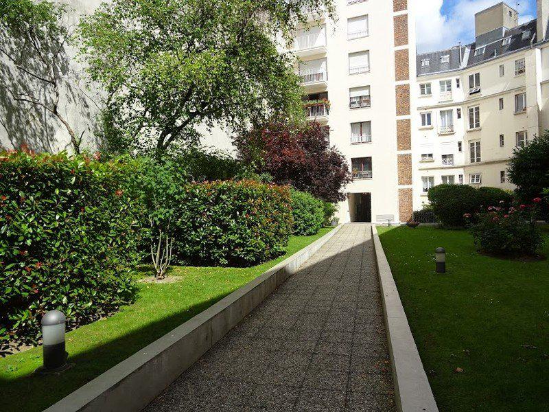 Appartement 30m2 meublé balcon 4e ét. ascenseur