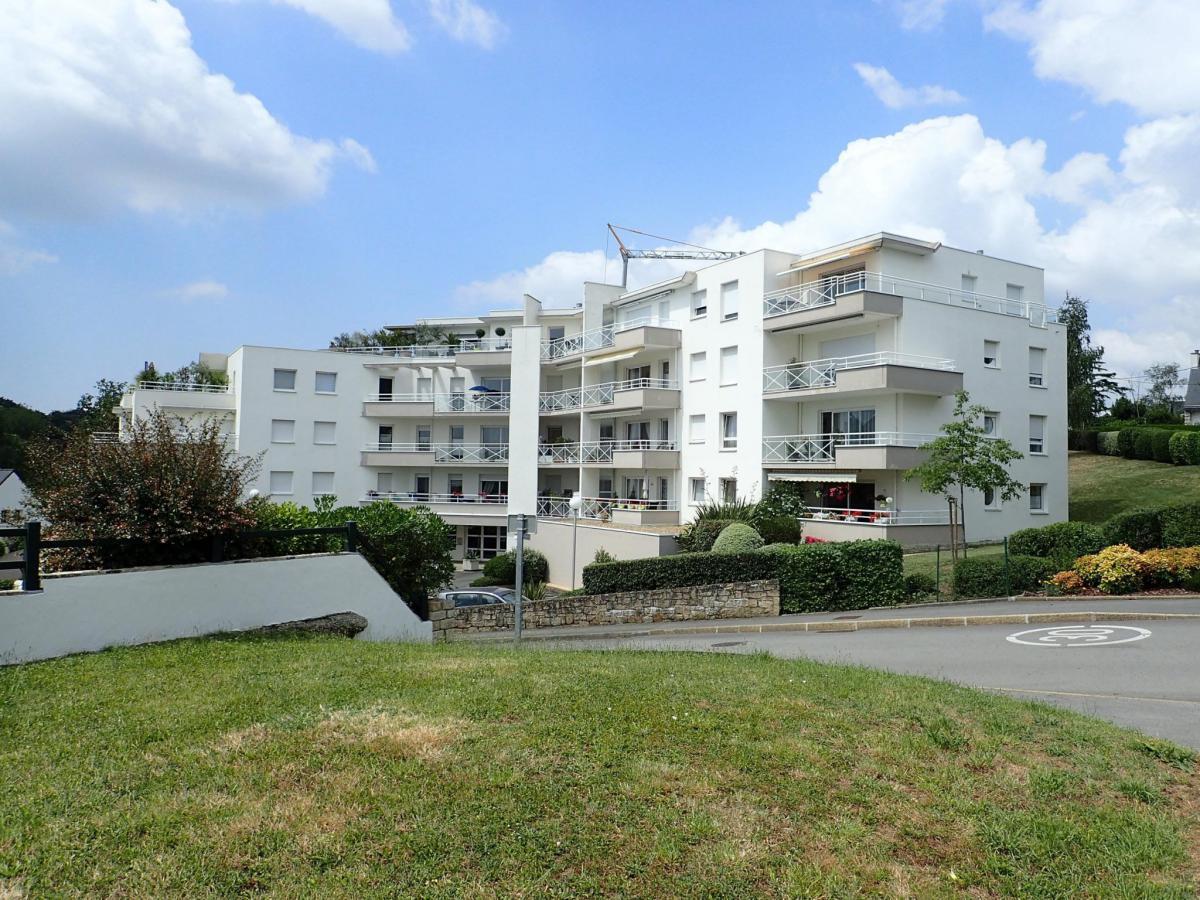 Appartement 2 ch balcon garage cave