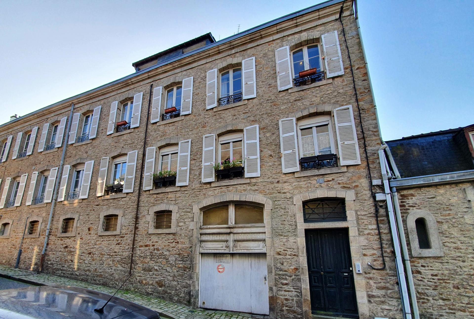 Centre le port appartement ancien rénové 2 ch