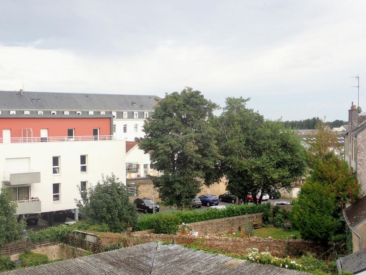 Grand appartement 3 ch balcon garage 