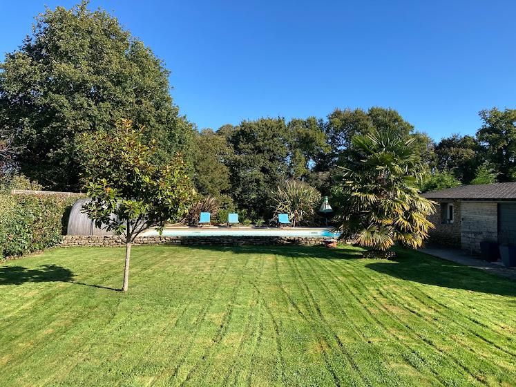 Longère 3 ch piscine grand jardin