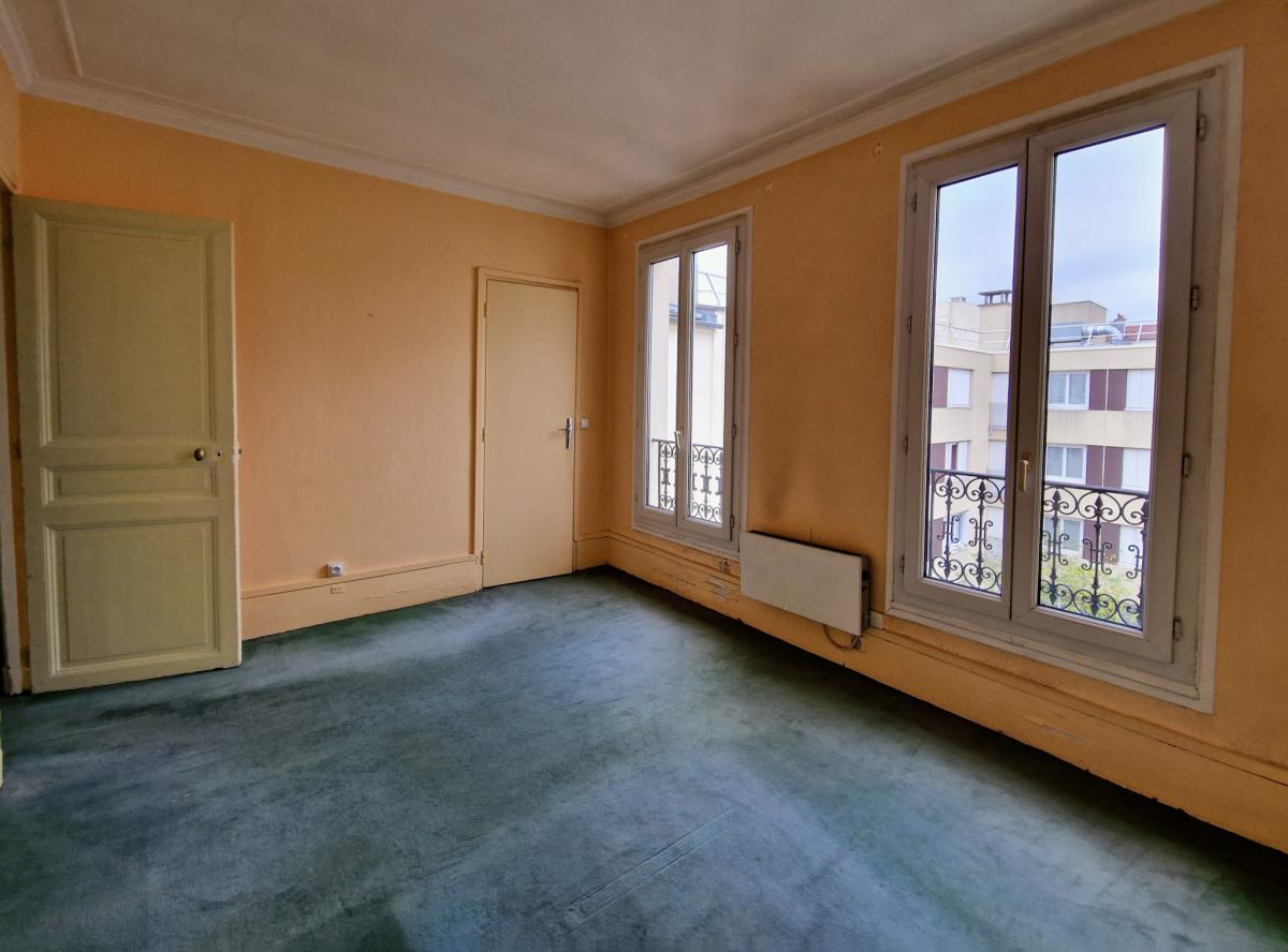 Paris Boucicaut appartement traversant au 5e et dernier étage