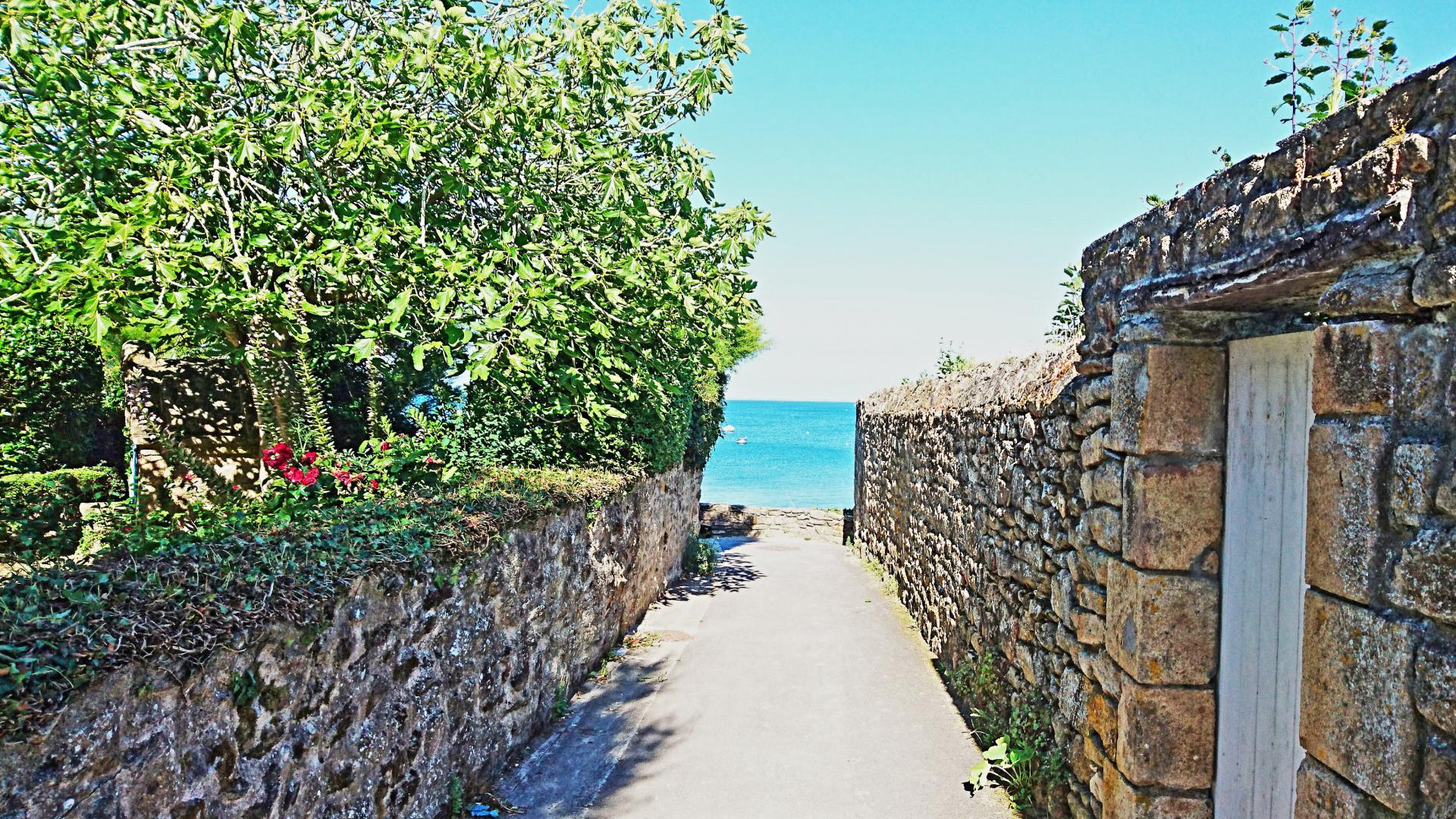 Maison proche mer la plage à 50 m