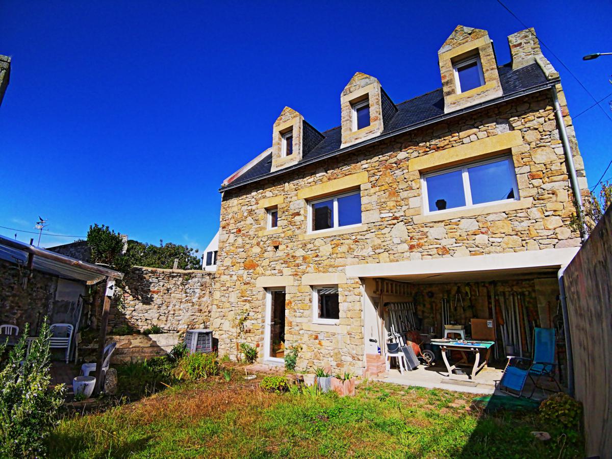 St Pierre Quiberon côté Baie à 50 m de la plage