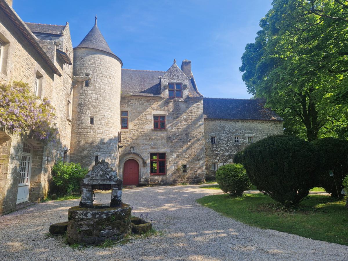 Propriété manoir ISMH et dépendances proche Vannes
