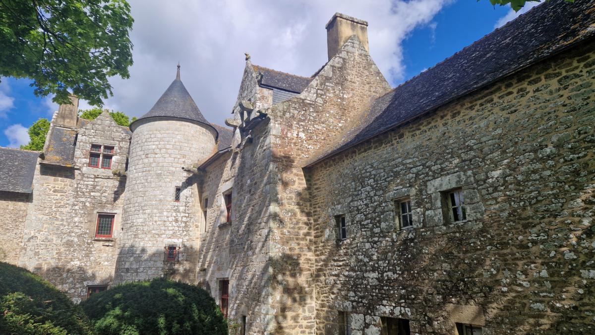 Propriété manoir ISMH et dépendances proche Vannes