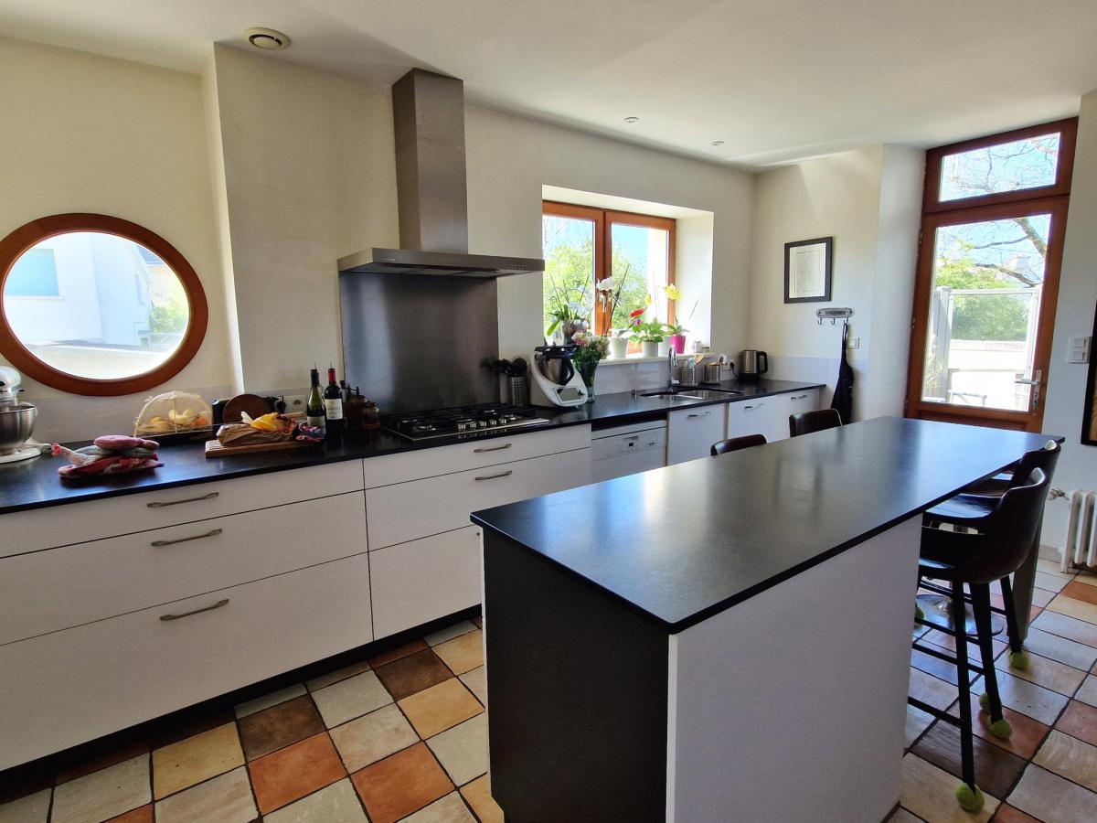 Proche centre au calme maison familiale jardin garage